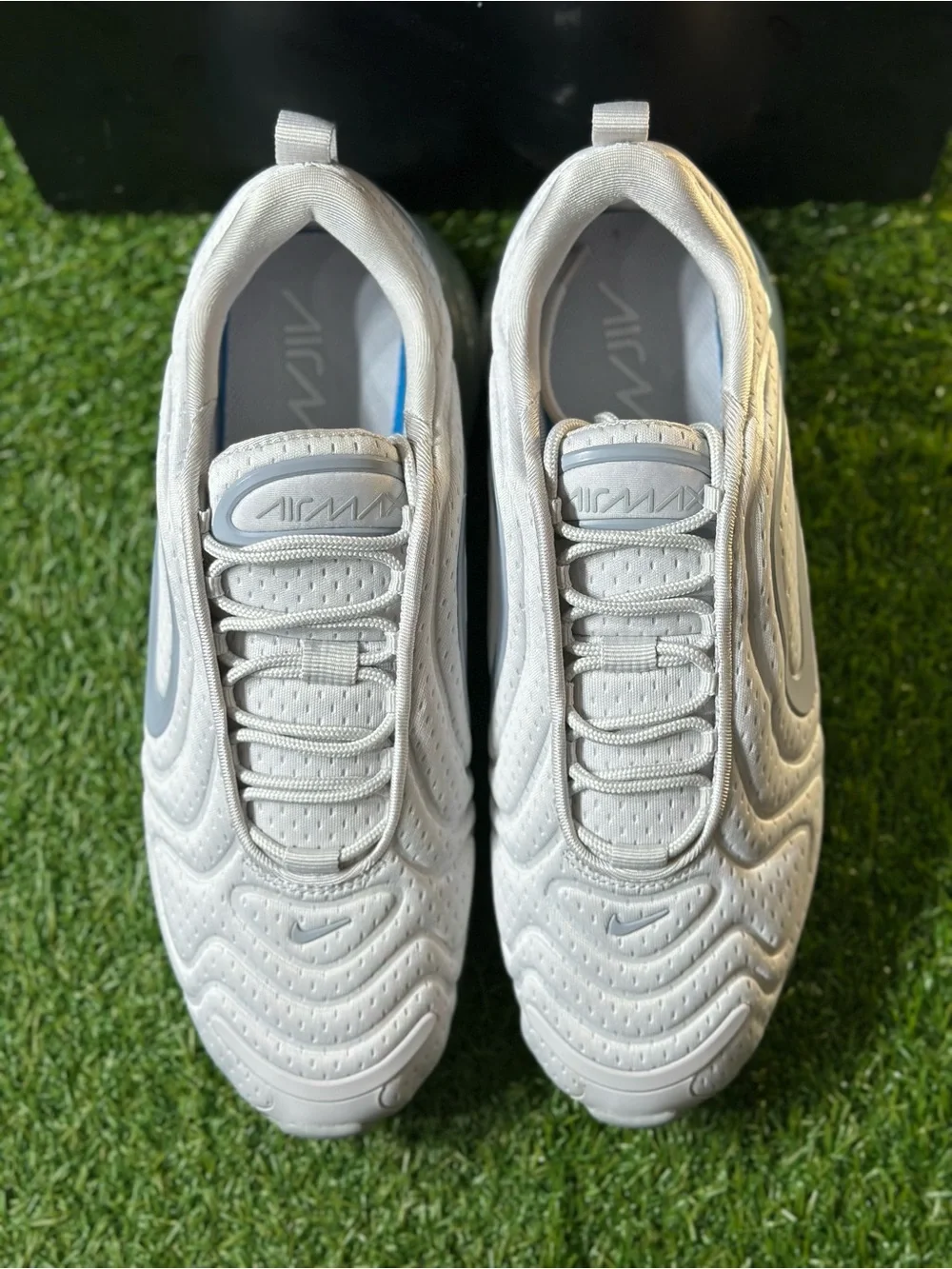 WOMENS NIKE AIR MAX 720 , SIZE 10.5 WOMENS, 9 MENS, BRAND NEW